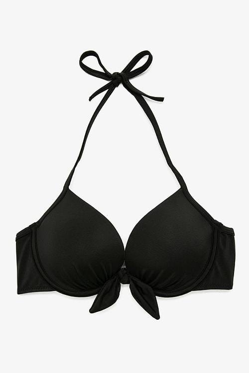 Siyah ve kırmızı bikini üstünü istediğiniz bir bikini altıyla kombinleyebilirsiniz. 29 TL'ye düşmüş fiyatı!