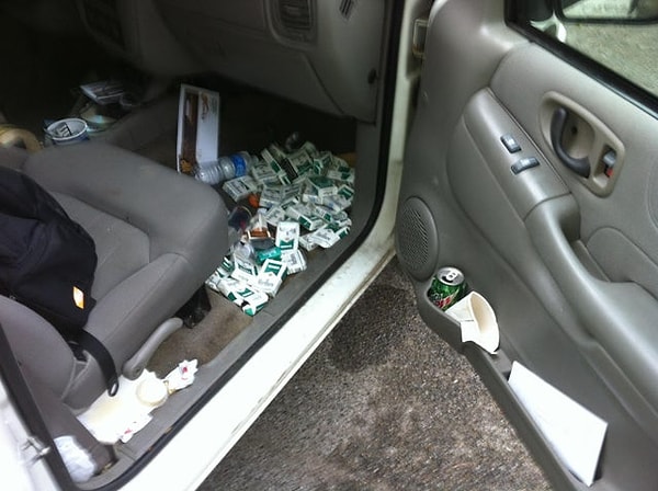 1. «Пассажирское сиденье моего друга выглядит так».