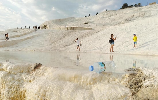 Beyaz Cennet Pamukkale'de İçler Acısı Manzara: Travertenlerin Üzerine Maskeler Atıldı