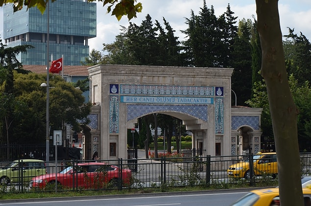 Zincirlikuyu Mezarlığı!