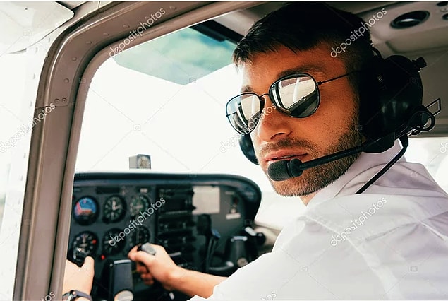 8. Dünyanın en havalı mesleğini yaptıkları için gökyüzünde yalnız gezen pilotlar