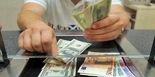 Dolar 7,26'yı, Euro 8,62'yi Gördü: TL'deki Ciddi Değer Kaybı İçin Ekonomistler Ne Diyor?