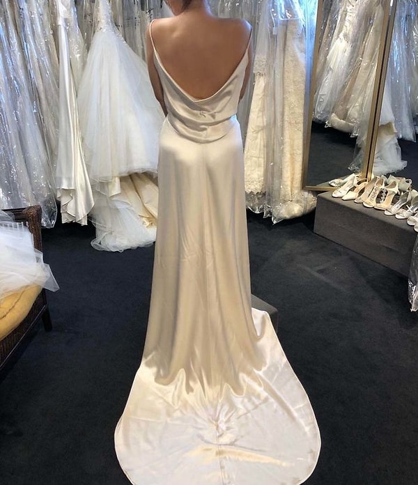 18. 200 долларов, экономное / винтажное, и сидит как влитое! Невозможно создать более идеальное платье для меня!