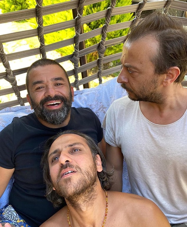 7. Bülent Şakrak, Ali Atay ve Erkan Kolçak Köstendil, oğullarıyla bu pozu verdi!