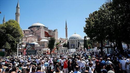 Halk Sağlığı Uzmanı Üner: 'Ayasofya'da 3 Bin Kişiye Koronavirüs Bulaştı'