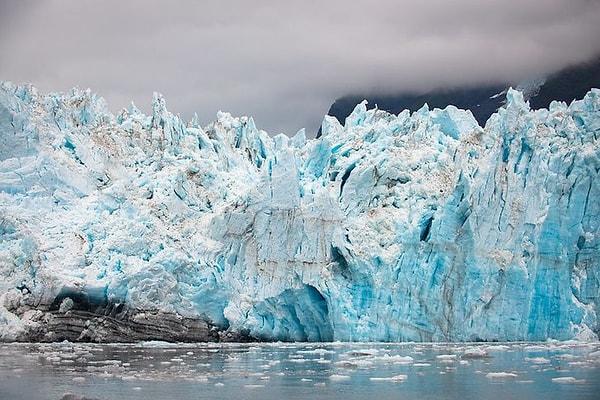 14. Binlerce yıldır oluşan buzullar.