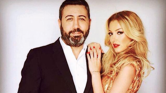 2014 yılında iş adamı Serkan Kodaloğlu ile evlenen Petek Dinçöz, Instagram hesabından 2. kez anne olacağının sinyallerini verdi.