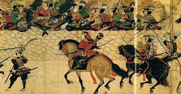 Ancak efsanevi samurayların karşısında başka bir efsane olan Moğol İmparatorluğu vardır ve Japonlara yetenekten biraz daha fazlası gerekmektedir.