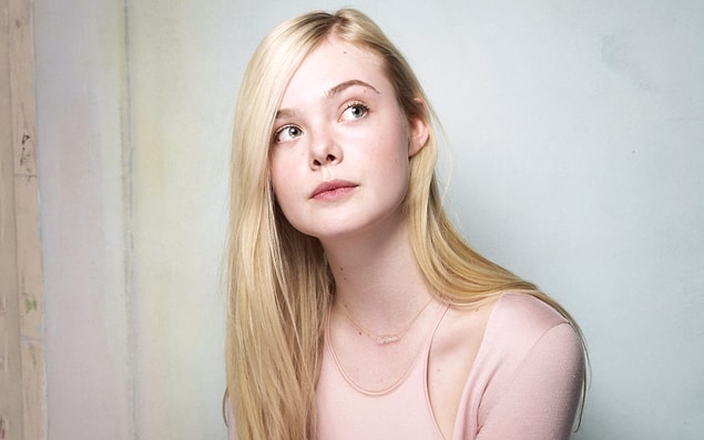 4. "The Great" dizisinde "Catherine the Great" rolüyle herkesin beğenisini kazanan Elle Fanning, mini drama dizisi “The Girl From Plainville”in başrolünde olacak.