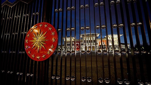 "Erdoğan’ın ideolojisi ile siyaseti çelişiyor"