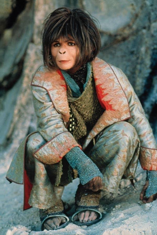 7. Planet of the Apes filminin çekimlerinde Helena Bonham Carter'a acaba kimse mi bir şey dememiş? 😱