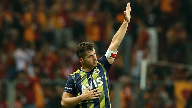 Emre Belözoğlu, yaklaşık 25 yıllık kariyerine 17 kupa sığdırdı. Yıldız oyuncu, 6 Süper Lig, 4 Türkiye Kupası, 2 TFF Süper Kupa, 1 İspanya Kral Kupası, 1 İtalya Kupası, 1 UEFA Kupası, 2 de UEFA Süper Kupası kazanma başarısı gösterdi.