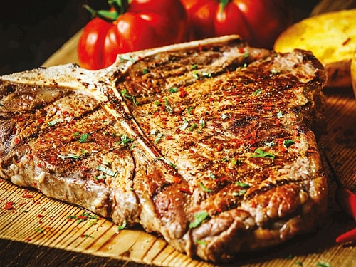 T-Bone Steak Tarifi: Evde Güzel Pişmiş Et Yemek İsteyenler İçin T-Bone Steak Nasıl Yapılır?