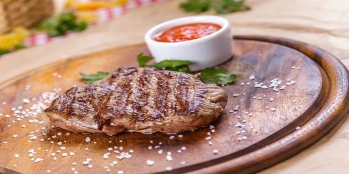 T-Bone Steak Tarifi: Evde Güzel Pişmiş Et Yemek İsteyenler İçin T-Bone Steak Nasıl Yapılır?