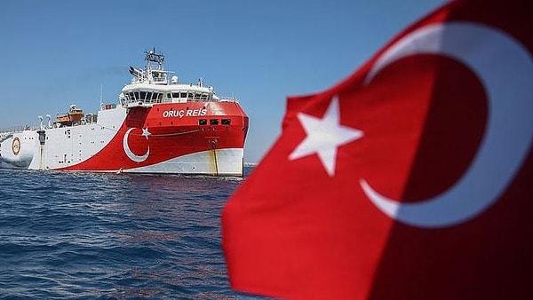Türkiye'nin kara ve deniz alanlarının hidrokarbon potansiyeli tespit edilerek ekonomiye kazandırılmak isteniyor.
