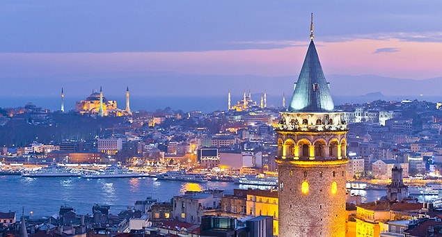 Açıkçası bugüne kadar nice savaşlar, işgaller, depremler, yangınlar ve hatta dünya çapında salgınlar gören ve hepsinden sağ çıkmayı başaran yapı, bu restorasyondan sağ çıkacak mı emin değiliz.