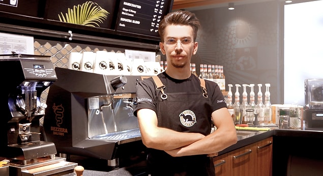 2. Kahve diyip geçmemek çok önemli. Bilgili ve maharetli ellerden içilen kahvenin tadı diğerlerinden çok daha başka oluyor.