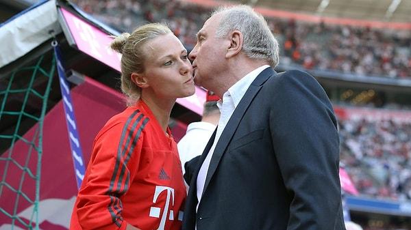 Yönetim futbolun yeniden başlamasından sonra, karantina sürecinde iyi çalışmaları için kendisine teşekkür etti. Tüm oyuncular mükemmel bir fiziksel durumda geri döndüler ki Bayern'in karantina sonrası aldığı sonuçlardan da bunu görebiliriz. 😄