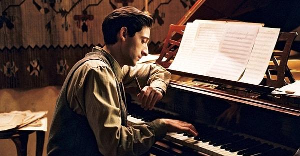 1. The Pianist - Piyanist (2002)