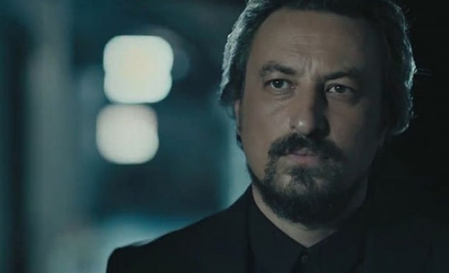 8. Hakkında çıkan şiddet iddialarının ardından Babil dizisinin kadrosundan çıkartılan Ozan Güven'in yerine Onur Saylak'ın geleceği iddia edildi!