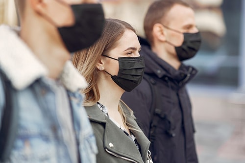 Maske Takmak Öldürüyor mu? Maske Kullanımının Sağlığımızı Tehdit Ettiği Gerekçesiyle Savcılığa Dava Açıldı!