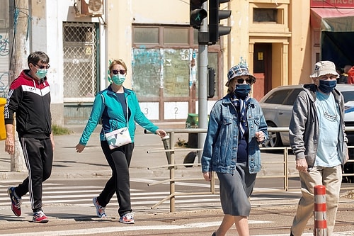 Maske Takmak Öldürüyor mu? Maske Kullanımının Sağlığımızı Tehdit Ettiği Gerekçesiyle Savcılığa Dava Açıldı!