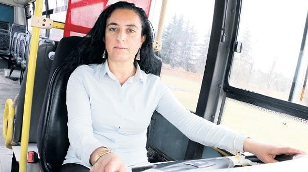 56. "Dolmuşta tek kalan yolcu olmak, riske rağmen inatla eve kadar gitmek :)"