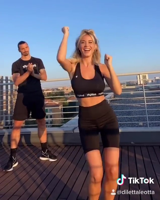 Biri yakışıklı, diğeri de oldukça seksi ve güzel neden olmasın dediğinizi duyar gibiyiz. Tabii, Ibrahimovic'in evli olduğunu bilmeyen varsa...