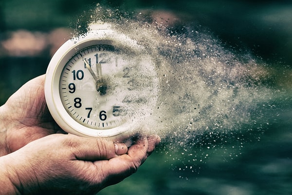 2. Миллион секунд - это 11 дней. Миллиард секунд - это 31 год.