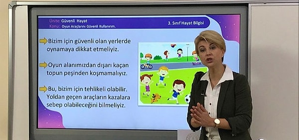 Hayat boyu öğrenme kurumlarında görev yapan öğretmenler, 31 Ağustos itibarıyla ilgili mevzuat kapsamında görevlerine devam edecek.