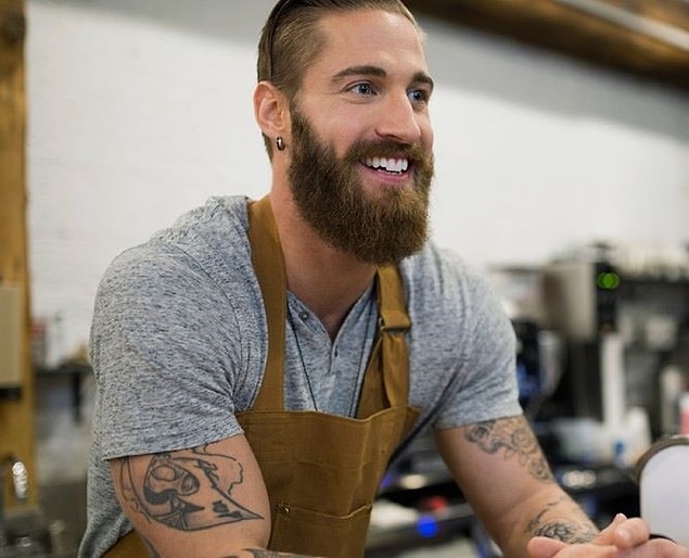 10. 'Hipster' tarzı olarak da adlandırılan aşırı uzun sakal modelleri.