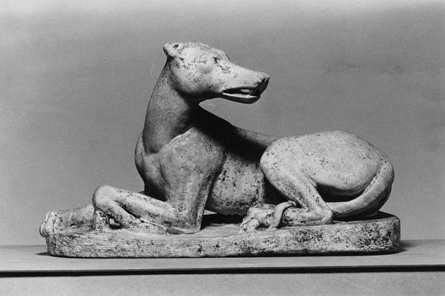 12. Peritas-Büyük İskender'i kurtaran köpek