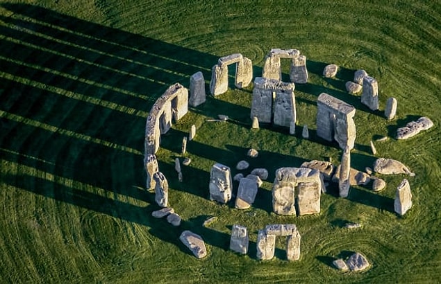 2. Stonehenge