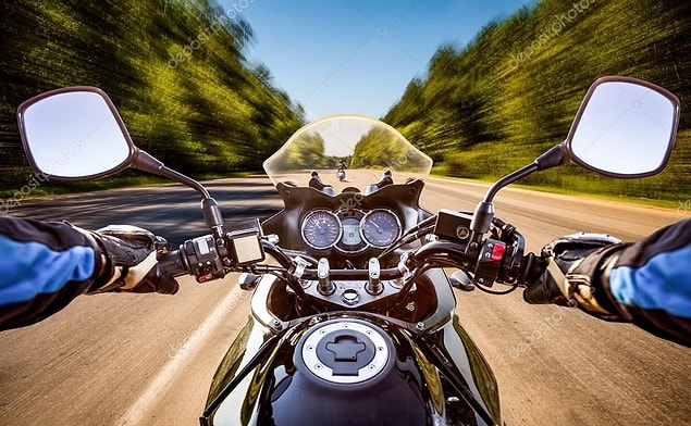 5. Yerleşim yeri içindeki kara yollarında aksine bir işaret yoksa motorlu bisikletler için azami hız sınırı saatte kaç kilometredir?