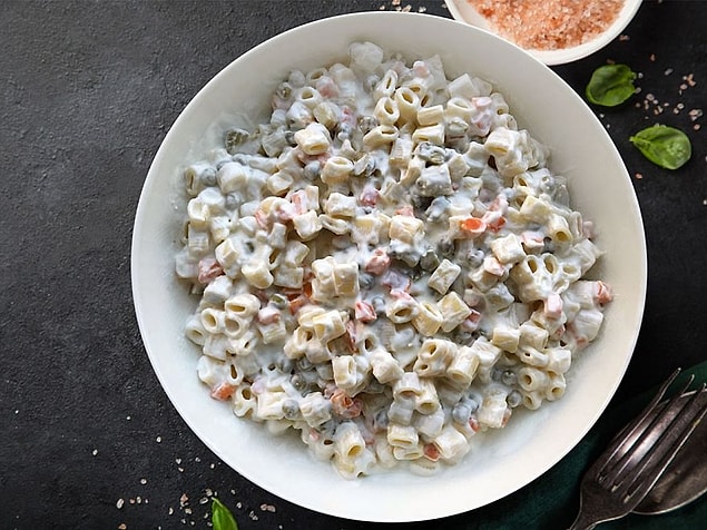 2. Makarna salatası