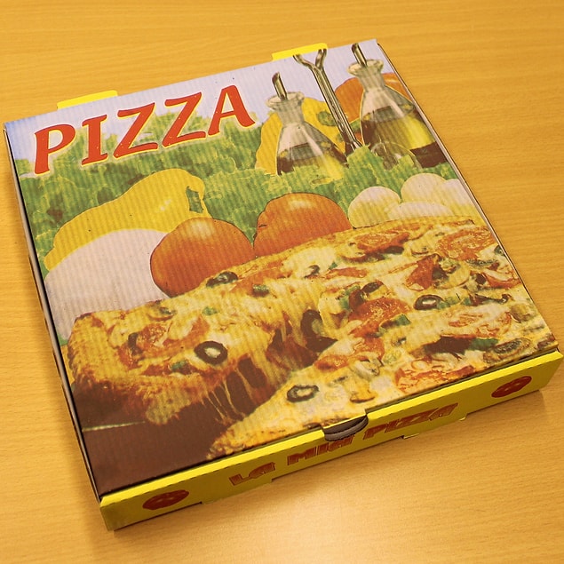 Amerikalılar arasında SWAT'lama arkadaşının evine pizza göndermek gibi yapılan basit bir eşek şakası olarak görülüyor.