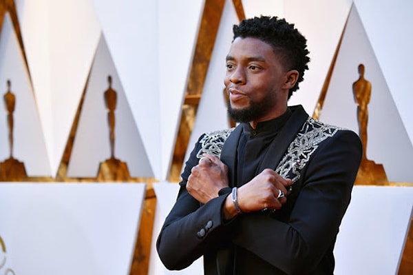 Marvel Sinematik Evreni’nin Black Panther’i ABD’li oyuncu Chadwick Boseman, 43 yaşında kolon kanseri nedeniyle yaşamını yitirdi.