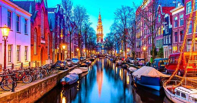 4. Amsterdam (Hollanda)