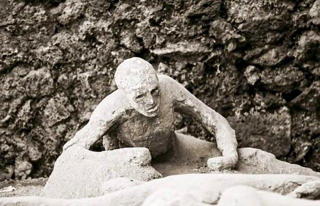 4. Pompeiililer patlama günü oldukça şanssızlardı.
