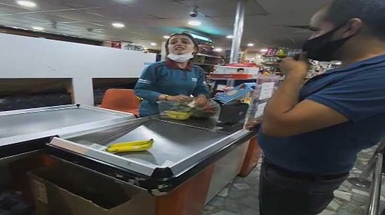 Maske Takmayan Kasiyer ile Müşteri Tartıştı: 'Bas Git'