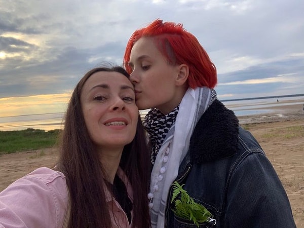 9. Моей маме 47! И она просто невероятно красива!