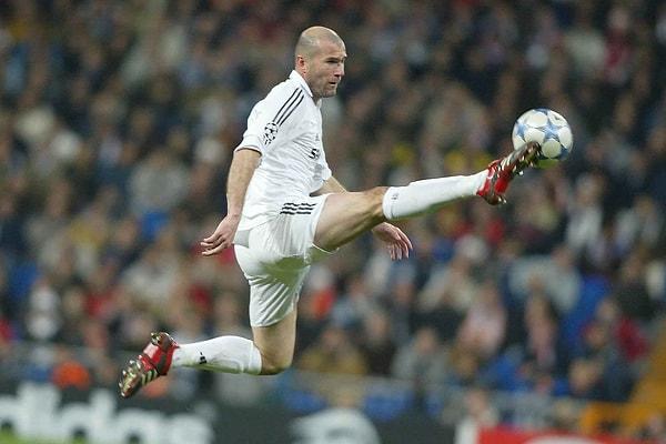 6. 2001-02: Zinedine Zidane - 77.50 Milyon Euro