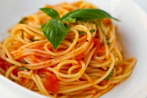 7. Napoliten soslu spagetti