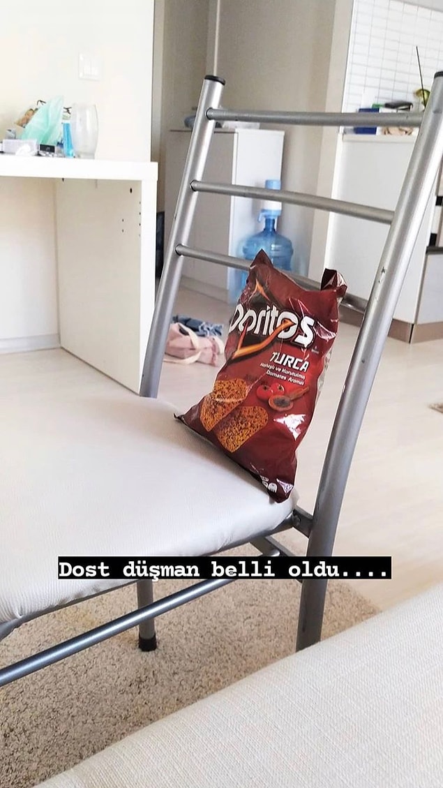 6. Cips mideme dokununca ben.