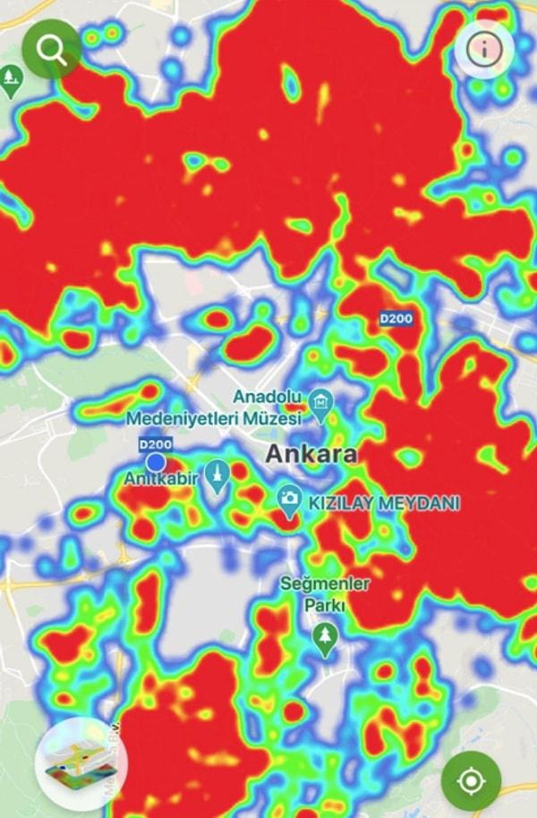 Ankara'nın Koronavirüs haritası gittikçe daha da korkutucu olmaya başladı. Güvenli bölgeler azalıyor, kırmızıya boyalı riskli alanlar çoğalıyor.