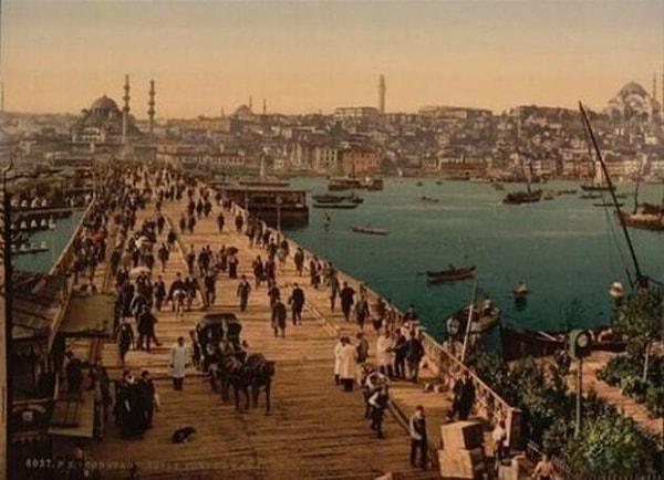 1644'te Osmanlı topraklarına gelen Avusturya elçisi, on dört yıl gibi uzun bir süreden sonra imparatorun İstanbul’a gönderdiği ilk elçi idi.