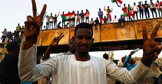 30 Yıl Boyunca Şeriat İle Yönetilen Sudan, Din ve Devlet İşlerini Ayırarak Laikliği Kabul Etti