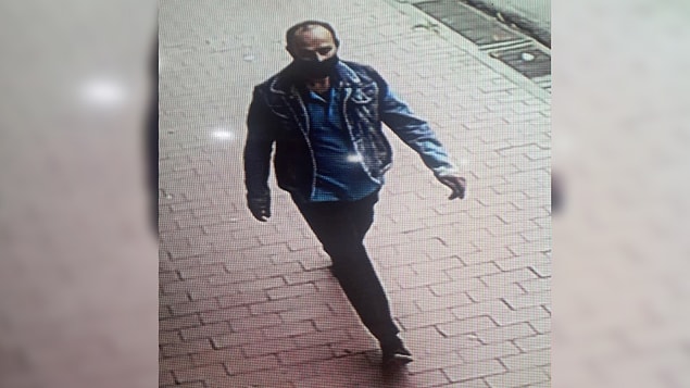 Güvenlik kameralarını inceleyen ekipler, Y.T.’nin bir markette alışveriş yaptıktan sonra bahis oynadığını belirledi.