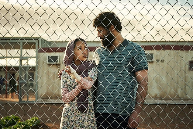 9. Stateless (2019, Dram)