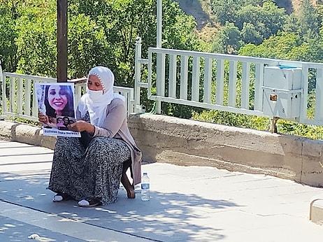 Gülistan Doku'nun Oturma Eylemine Başlayan Anne ve Ablası Gözaltına Alındı